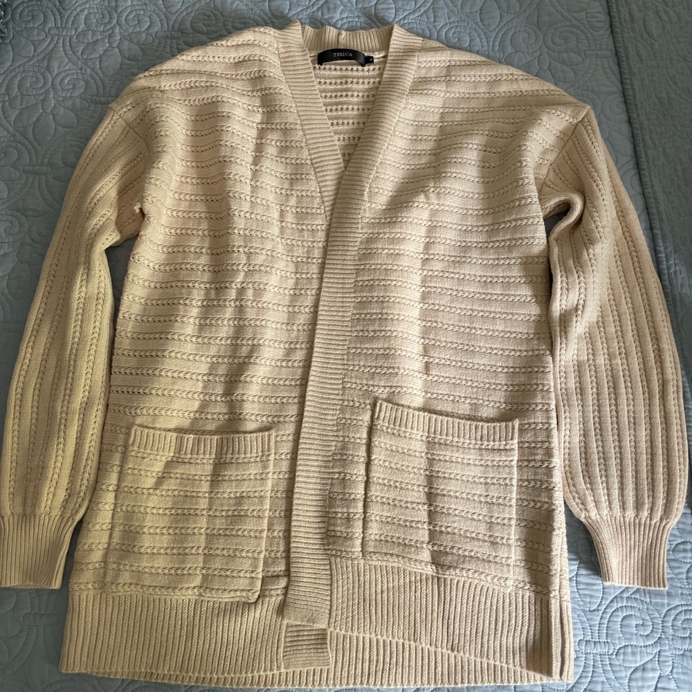 Cable knit cream cardigan